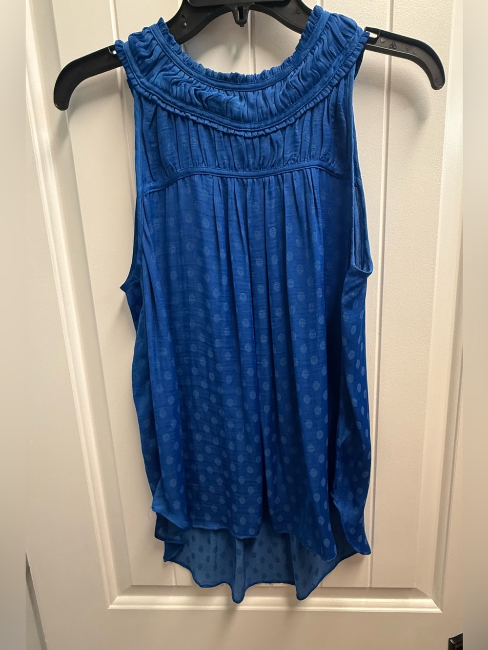 Anthropologie Maeve Swing Blouse Blue Pleated Dot Sleeveless Top Size 6 NWOT